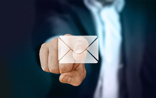 8 sfaturi pentru angajați pentru îmbunătățirea abilităților de scriere prin e-mail și profesionalism online