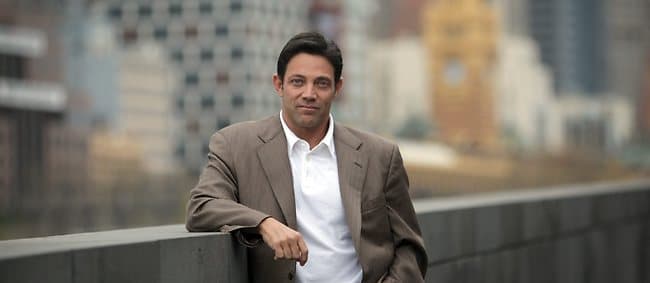 Jordan Belfort, lupul de pe Wall Street, transmite salutari romanilor!