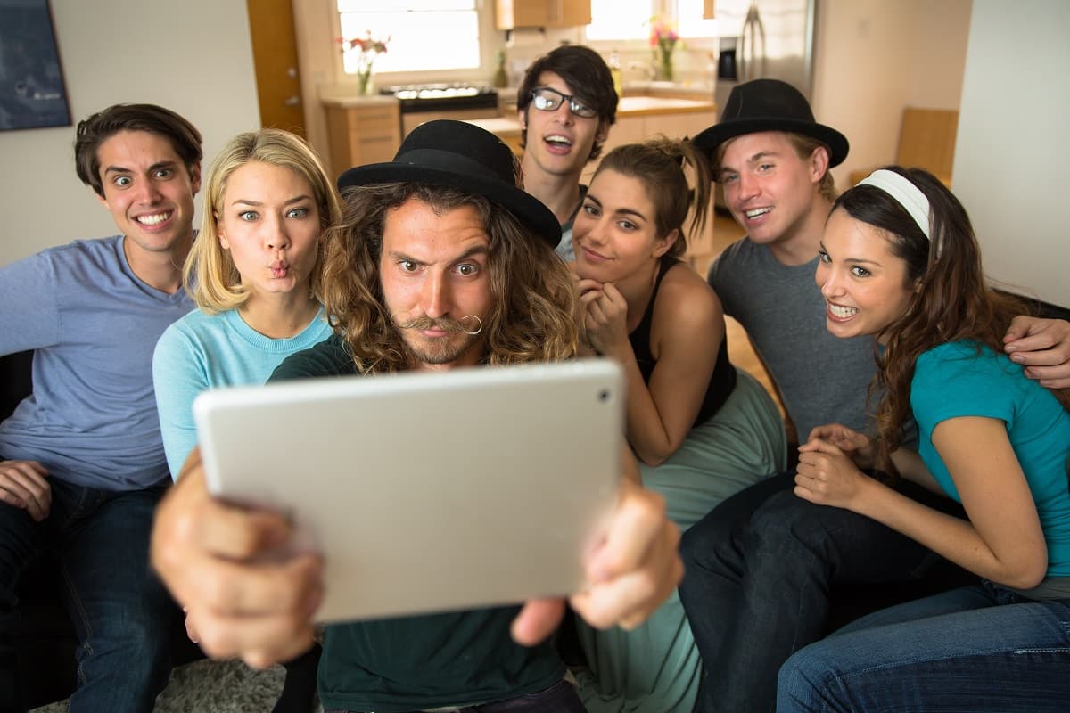 Millennials? Un moft contemporan! Sau…?