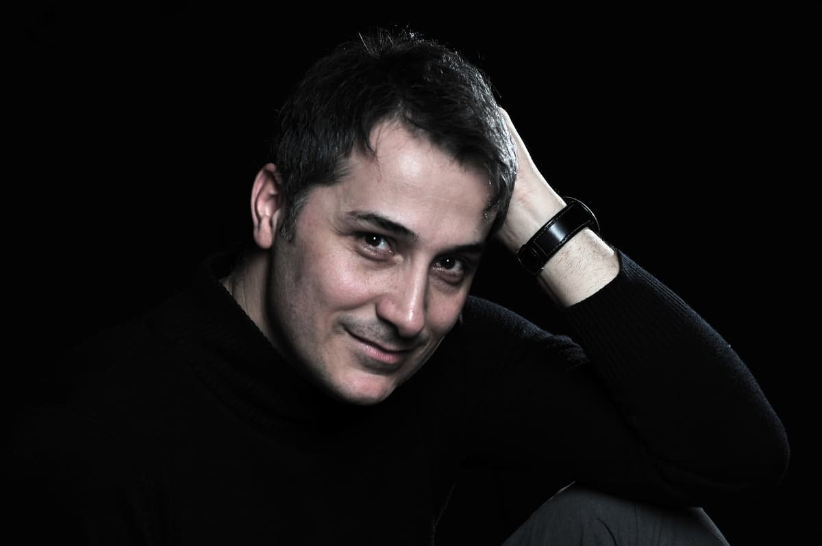 Despre artă, viaţă, agonie şi extaz. Cu MUGUR KREISS