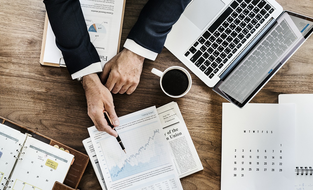 Learning Network Club: Cât cântăresc competențele în performanța individuală și de business